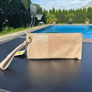 NWT Hobo Vida Guilded Beige Metalic Genuine Leather Wristlet